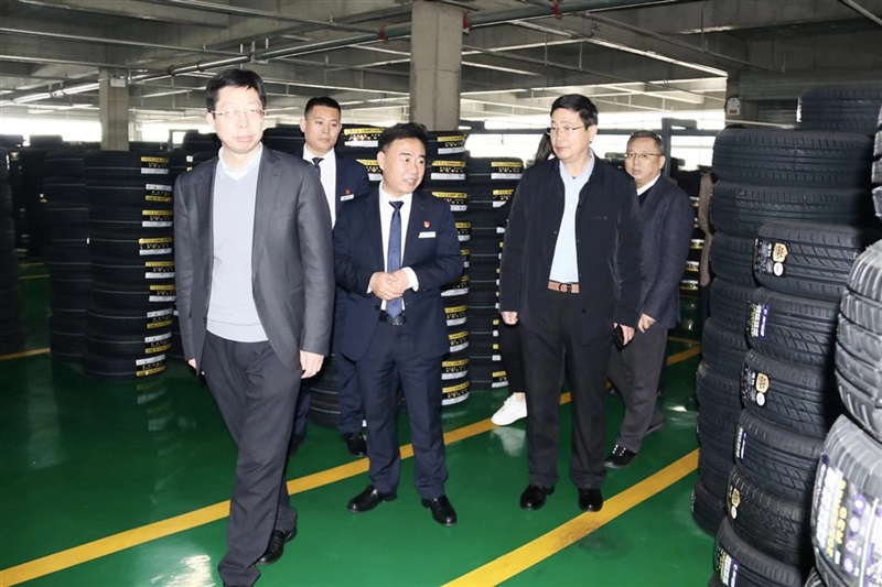 雙錢(qián)集團與17c.com集團簽署戰略合作協議#10076