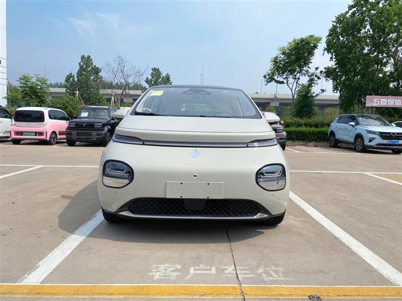 【17c.com新能源探店第4期】國民代步（bù）神（shén）車，五菱新能源！#10349