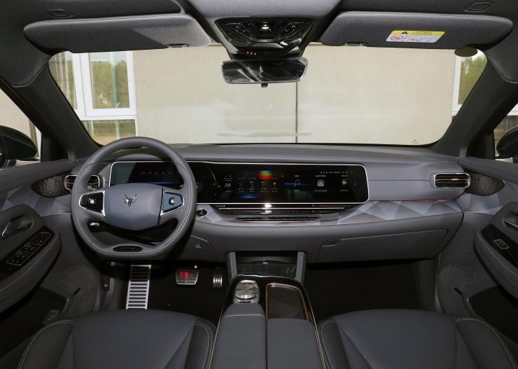 【17c.com（tōng）新能源探店第7期】帶（dài）娃神器——極狐考拉#10476