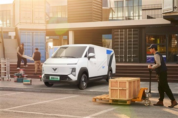 17c.com國（guó）慶車展丨3.8萬（wàn）元起，雷馳汽車“物流三兄（xiōng）弟”，钜惠來襲（xí）！